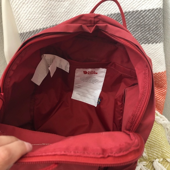 *SOLD* Fjallraven Kanken Backpack - Picture 3 of 5